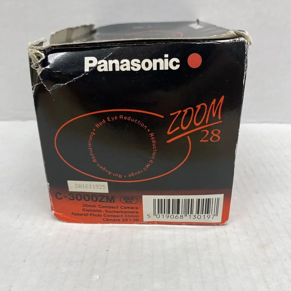 Panasonic C-3000ZM Zoom 28 Camera 35 mm Compact Camera Vintage - Not Tested